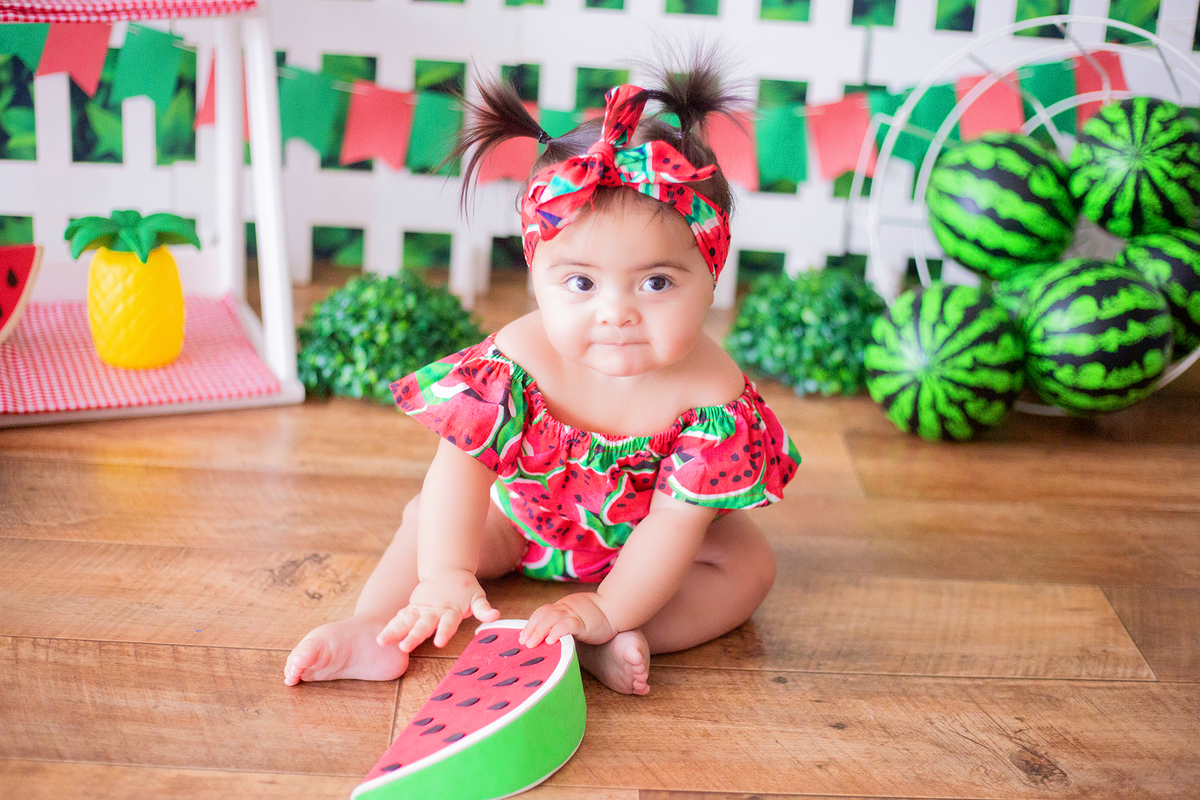acompanhamento mensal de bebe caxias do sul figurino cenario tematico  personagem foto infantil serra gaucha fotografia familia mundo azul rosa ensaio fotografico crianca newborn baby menino menina smash the cake esmague o bolo banheira urso circo