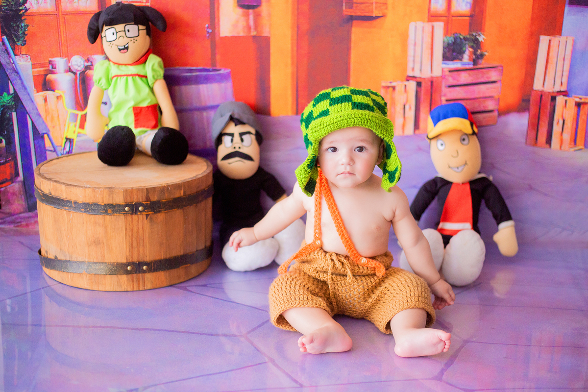 acompanhamento mensal de bebe caxias do sul figurino cenario tematico  personagem foto infantil serra gaucha fotografia familia mundo azul rosa ensaio fotografico crianca newborn baby menino menina smash the cake esmague o bolo banheira urso circo