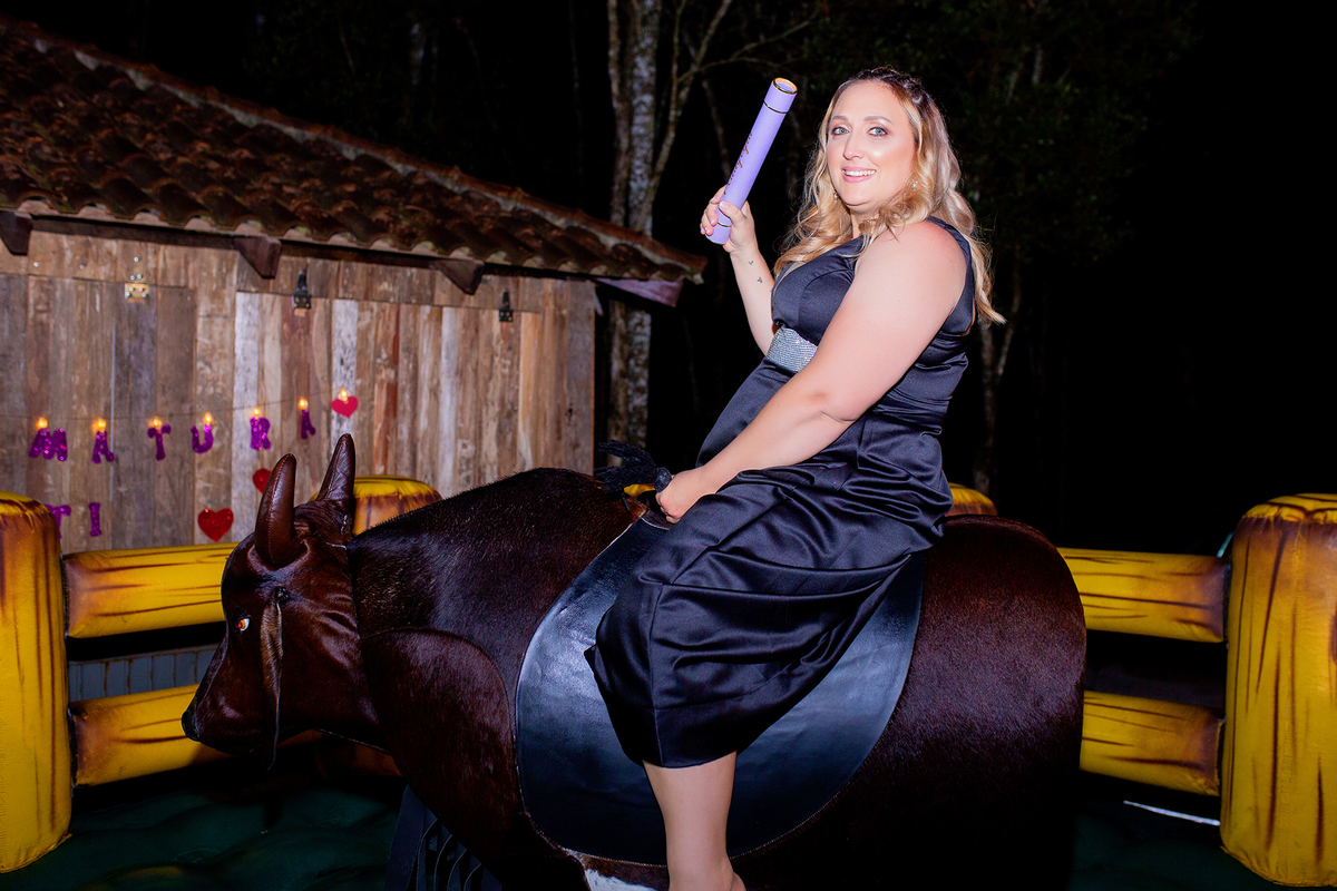 acompanhamento mensal de bebe caxias do sul figurino cenario tematico  personagem foto infantil serra gaucha fotografia familia mundo azul rosa ensaio fotografico crianca newborn baby menino menina smash the cake esmague o bolo banheira urso circo