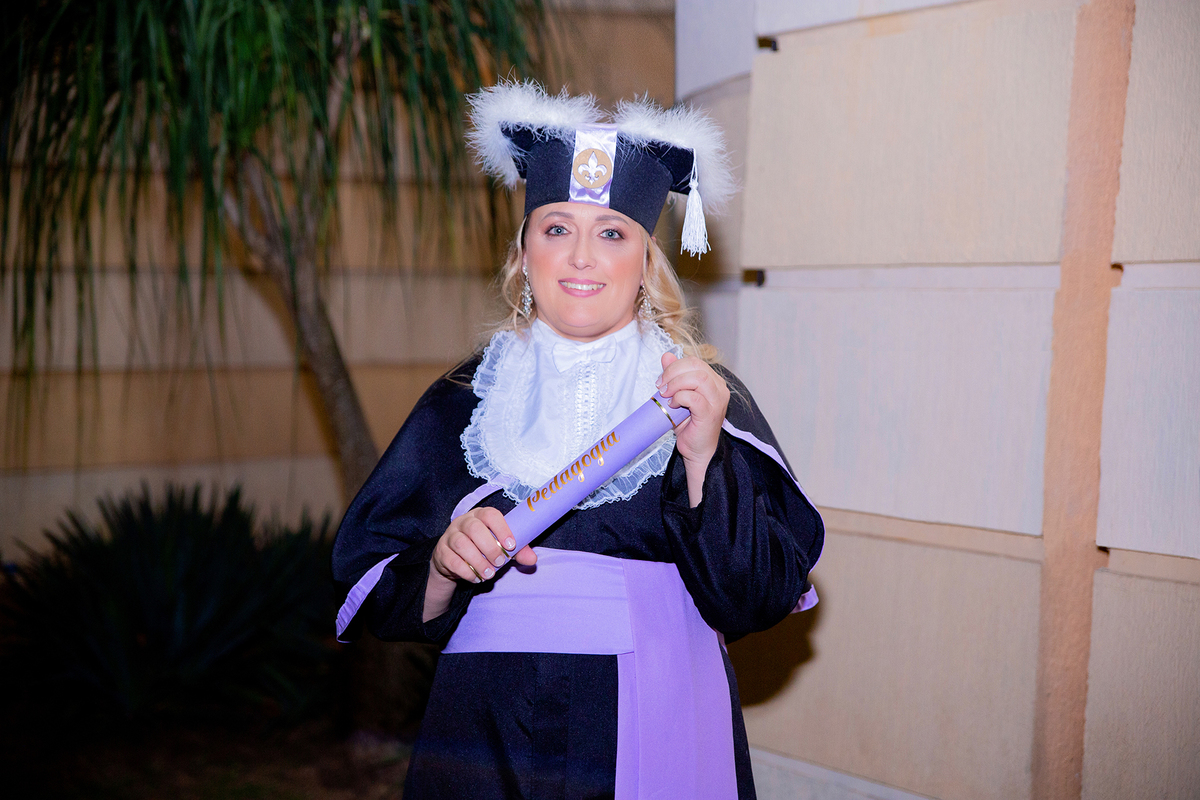 acompanhamento mensal de bebe caxias do sul figurino cenario tematico  personagem foto infantil serra gaucha fotografia familia mundo azul rosa ensaio fotografico crianca newborn baby menino menina smash the cake esmague o bolo banheira urso circo
