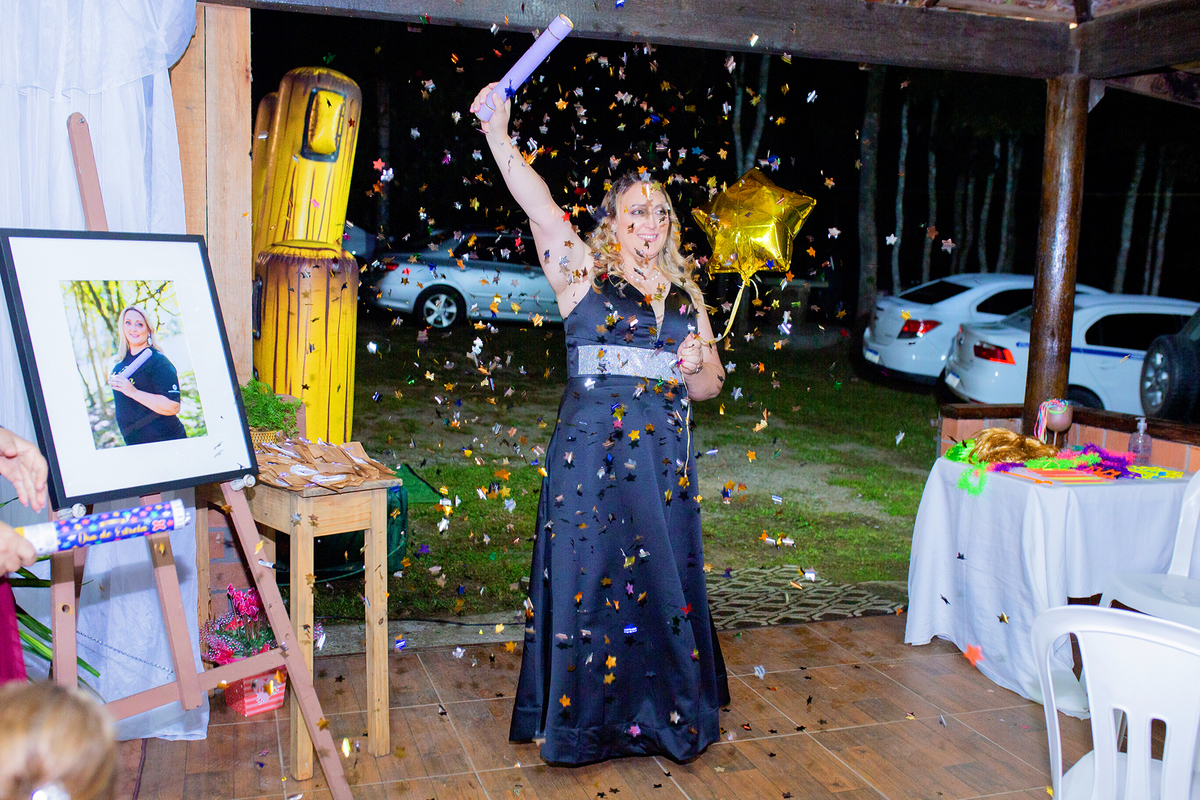 acompanhamento mensal de bebe caxias do sul figurino cenario tematico  personagem foto infantil serra gaucha fotografia familia mundo azul rosa ensaio fotografico crianca newborn baby menino menina smash the cake esmague o bolo banheira urso circo