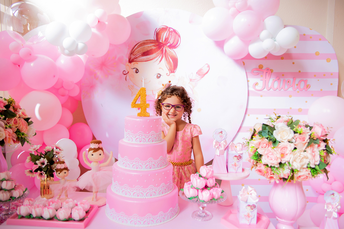 acompanhamento mensal de bebe caxias do sul figurino cenario tematico  personagem foto infantil serra gaucha fotografia familia mundo azul rosa ensaio fotografico crianca newborn baby menino menina smash the cake esmague o bolo banheira urso circo