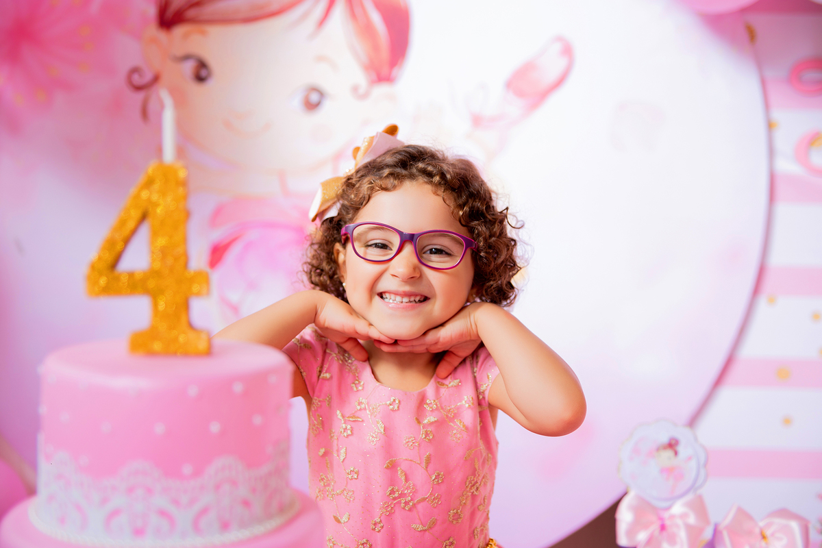 acompanhamento mensal de bebe caxias do sul figurino cenario tematico  personagem foto infantil serra gaucha fotografia familia mundo azul rosa ensaio fotografico crianca newborn baby menino menina smash the cake esmague o bolo banheira urso circo
