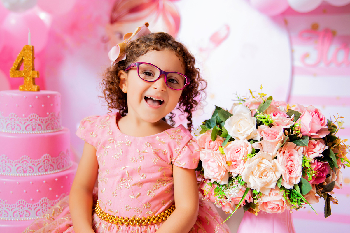 acompanhamento mensal de bebe caxias do sul figurino cenario tematico  personagem foto infantil serra gaucha fotografia familia mundo azul rosa ensaio fotografico crianca newborn baby menino menina smash the cake esmague o bolo banheira urso circo
