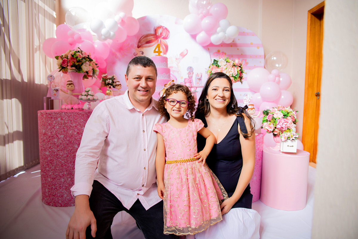 acompanhamento mensal de bebe caxias do sul figurino cenario tematico  personagem foto infantil serra gaucha fotografia familia mundo azul rosa ensaio fotografico crianca newborn baby menino menina smash the cake esmague o bolo banheira urso circo