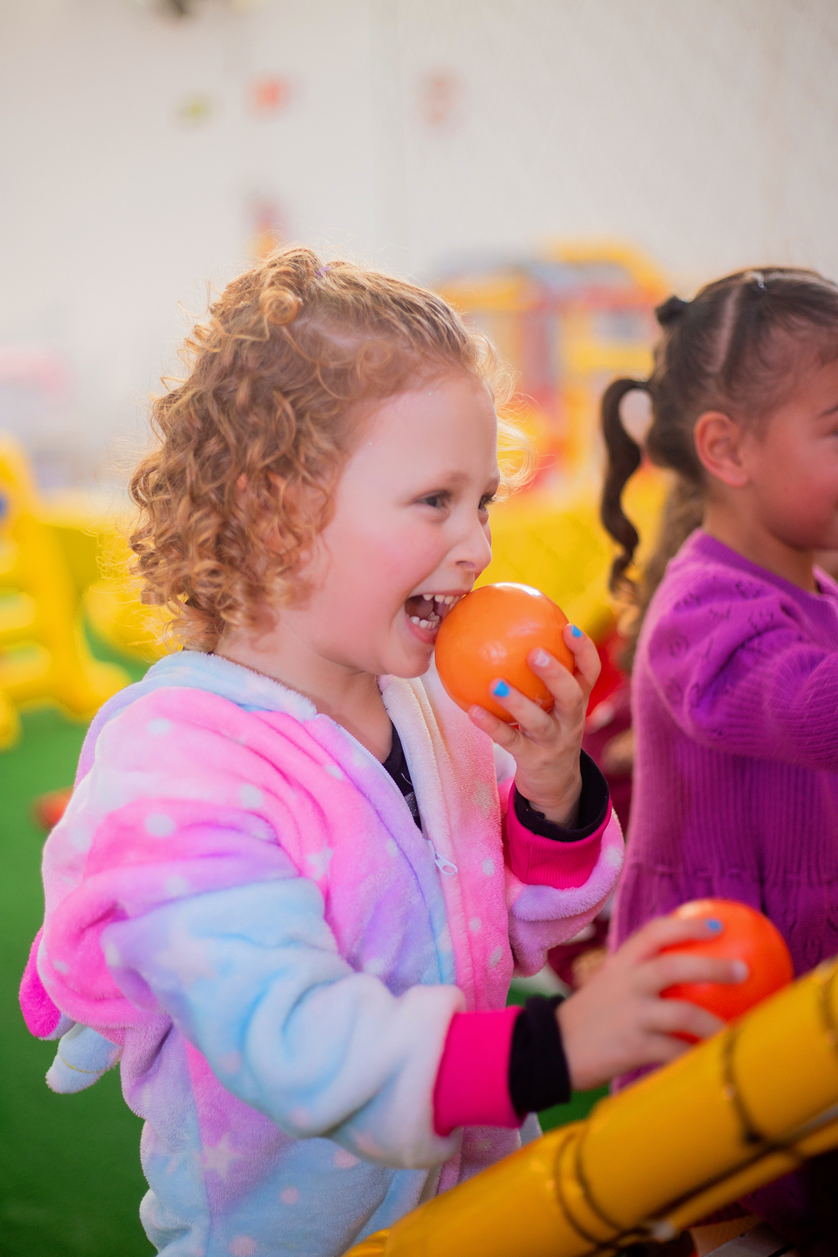acompanhamento mensal de bebe caxias do sul figurino cenario tematico  personagem foto infantil serra gaucha fotografia familia mundo azul rosa ensaio fotografico crianca newborn baby menino menina smash the cake esmague o bolo banheira urso circo