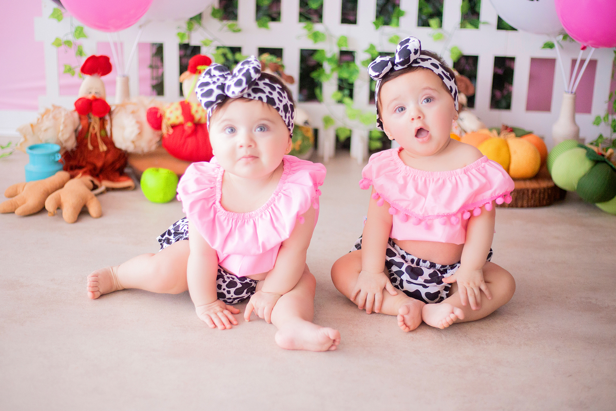 acompanhamento mensal de bebe caxias do sul figurino cenario tematico  personagem foto infantil serra gaucha fotografia familia mundo azul rosa ensaio fotografico crianca newborn baby menino menina smash the cake esmague o bolo banheira urso circo