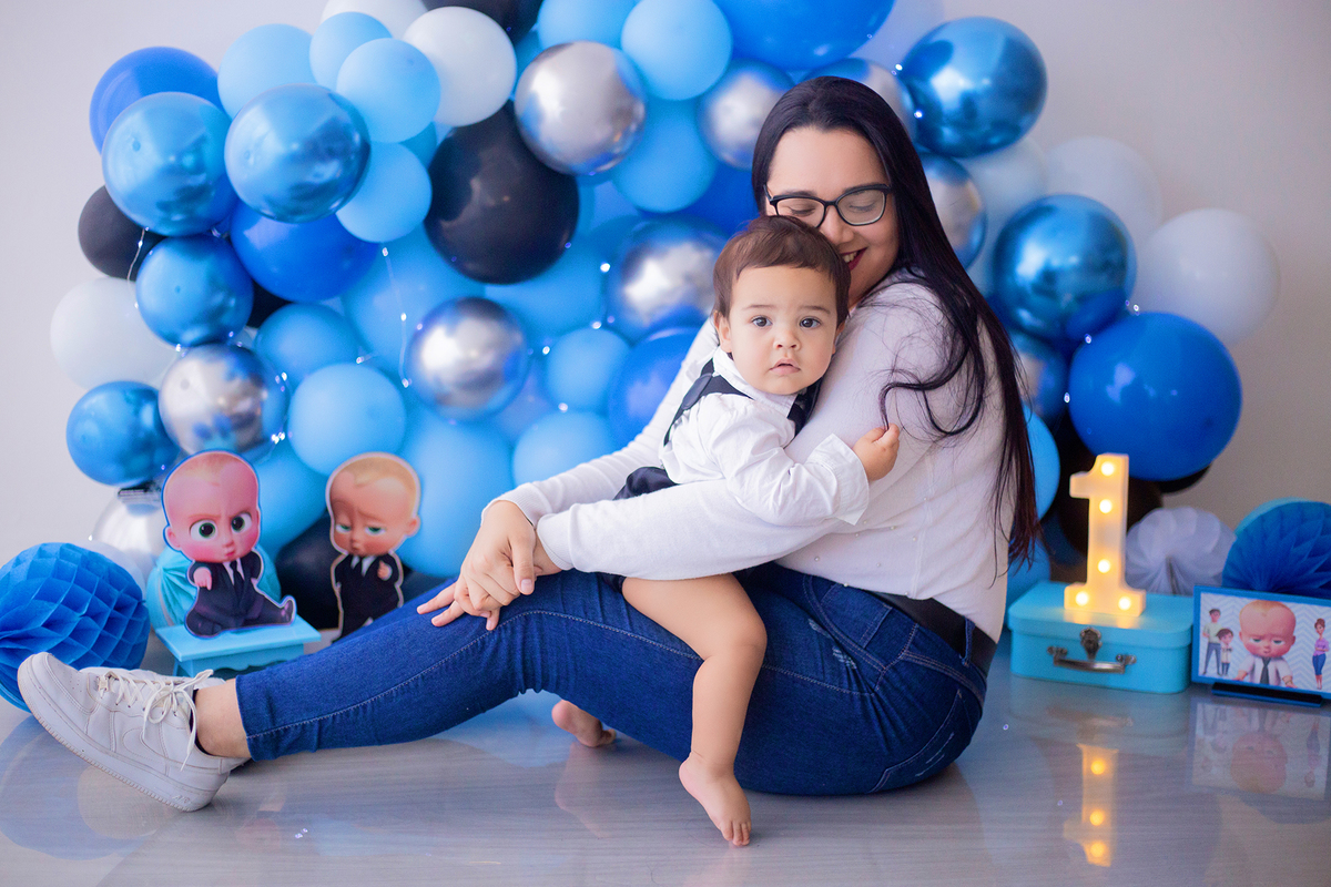acompanhamento mensal de bebe caxias do sul figurino cenario tematico  personagem foto infantil serra gaucha fotografia familia mundo azul rosa ensaio fotografico crianca newborn baby menino menina smash the cake esmague o bolo banheira urso circo