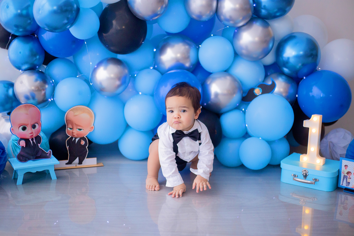 acompanhamento mensal de bebe caxias do sul figurino cenario tematico  personagem foto infantil serra gaucha fotografia familia mundo azul rosa ensaio fotografico crianca newborn baby menino menina smash the cake esmague o bolo banheira urso circo