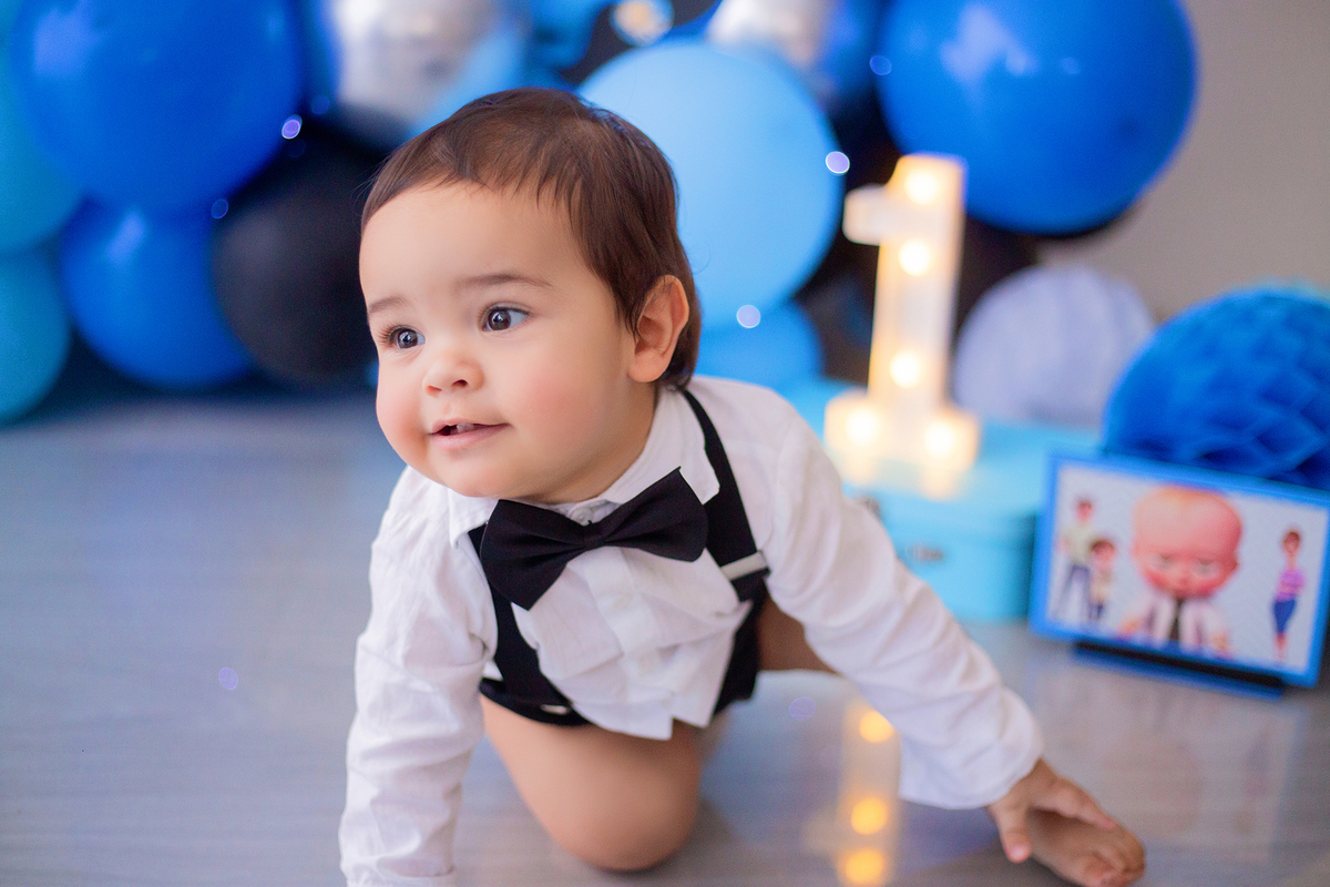 acompanhamento mensal de bebe caxias do sul figurino cenario tematico  personagem foto infantil serra gaucha fotografia familia mundo azul rosa ensaio fotografico crianca newborn baby menino menina smash the cake esmague o bolo banheira urso circo