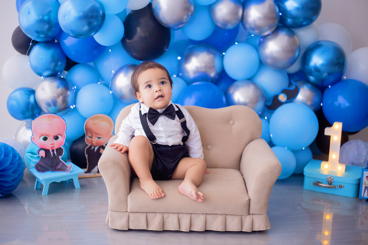 acompanhamento mensal de bebe caxias do sul figurino cenario tematico  personagem foto infantil serra gaucha fotografia familia mundo azul rosa ensaio fotografico crianca newborn baby menino menina smash the cake esmague o bolo banheira urso circo