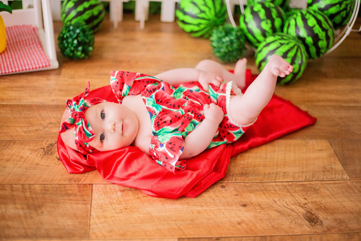 acompanhamento mensal de bebe caxias do sul figurino cenario tematico  personagem foto infantil serra gaucha fotografia familia mundo azul rosa ensaio fotografico crianca newborn baby menino menina smash the cake esmague o bolo banheira urso circo