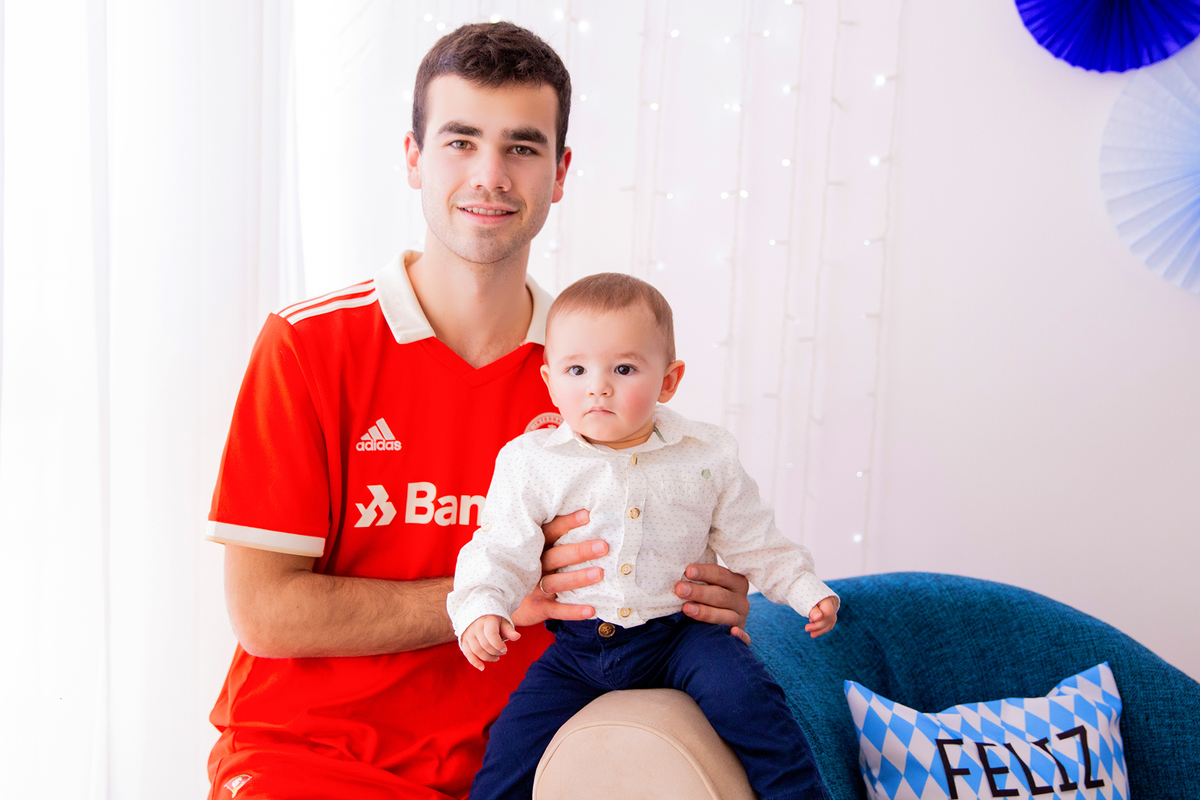 acompanhamento mensal de bebe caxias do sul figurino cenario tematico  personagem foto infantil serra gaucha fotografia familia mundo azul rosa ensaio fotografico crianca newborn baby menino menina smash the cake esmague o bolo banheira urso circo
