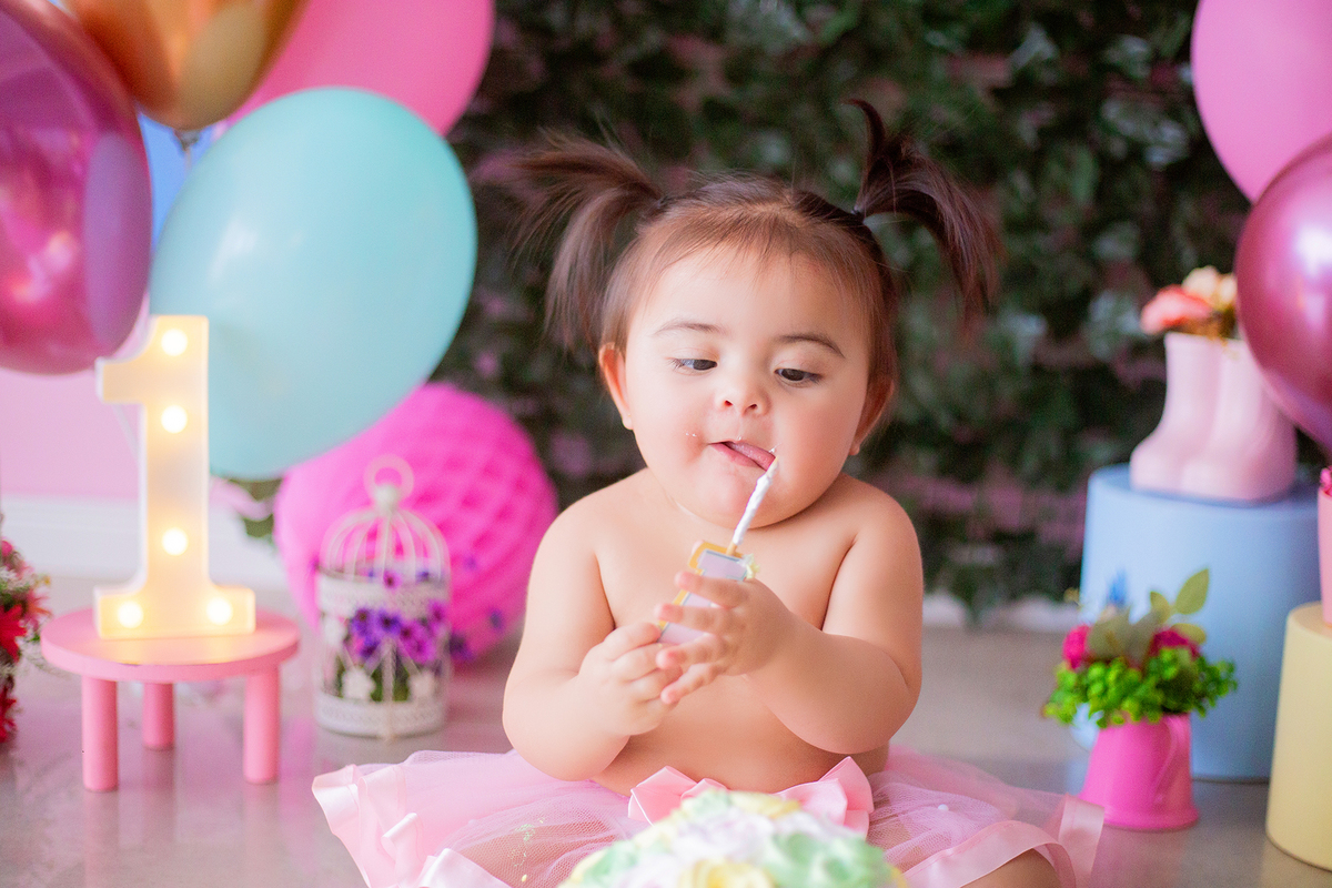 acompanhamento mensal de bebe caxias do sul figurino cenario tematico  personagem foto infantil serra gaucha fotografia familia mundo azul rosa ensaio fotografico crianca newborn baby menino menina smash the cake esmague o bolo banheira urso circo