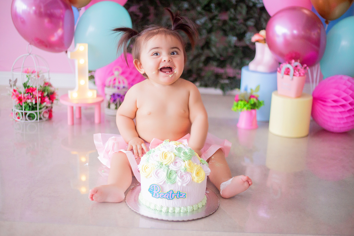 acompanhamento mensal de bebe caxias do sul figurino cenario tematico  personagem foto infantil serra gaucha fotografia familia mundo azul rosa ensaio fotografico crianca newborn baby menino menina smash the cake esmague o bolo banheira urso circo