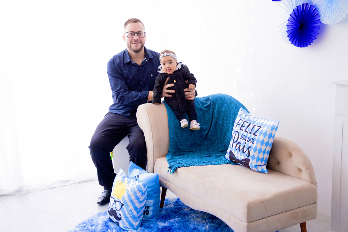 acompanhamento mensal de bebe caxias do sul figurino cenario tematico  personagem foto infantil serra gaucha fotografia familia mundo azul rosa ensaio fotografico crianca newborn baby menino menina smash the cake esmague o bolo banheira urso circo