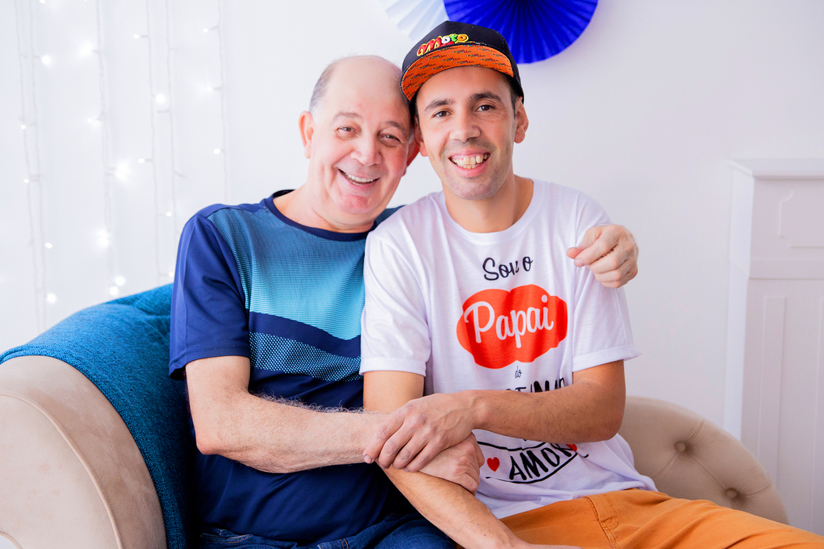 acompanhamento mensal de bebe caxias do sul figurino cenario tematico  personagem foto infantil serra gaucha fotografia familia mundo azul rosa ensaio fotografico crianca newborn baby menino menina smash the cake esmague o bolo banheira urso circo