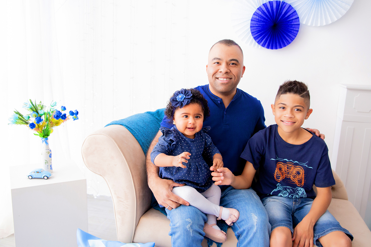 acompanhamento mensal de bebe caxias do sul figurino cenario tematico  personagem foto infantil serra gaucha fotografia familia mundo azul rosa ensaio fotografico crianca newborn baby menino menina smash the cake esmague o bolo banheira urso circo