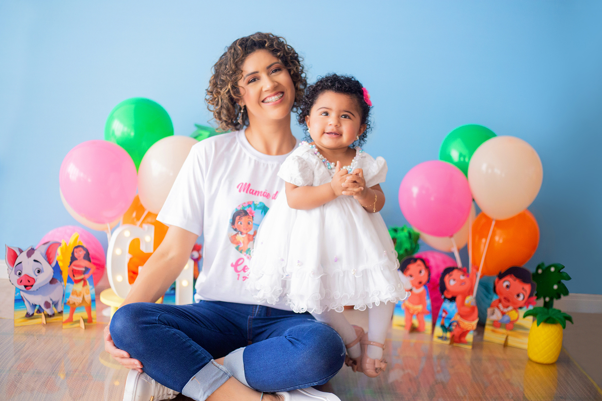 acompanhamento mensal de bebe caxias do sul figurino cenario tematico  personagem foto infantil serra gaucha fotografia familia mundo azul rosa ensaio fotografico crianca newborn baby menino menina smash the cake esmague o bolo banheira urso circo