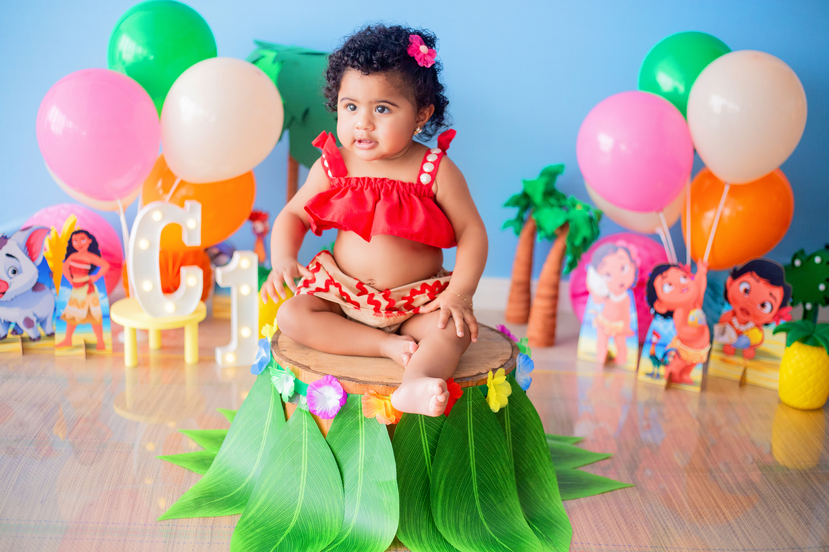 acompanhamento mensal de bebe caxias do sul figurino cenario tematico  personagem foto infantil serra gaucha fotografia familia mundo azul rosa ensaio fotografico crianca newborn baby menino menina smash the cake esmague o bolo banheira urso circo