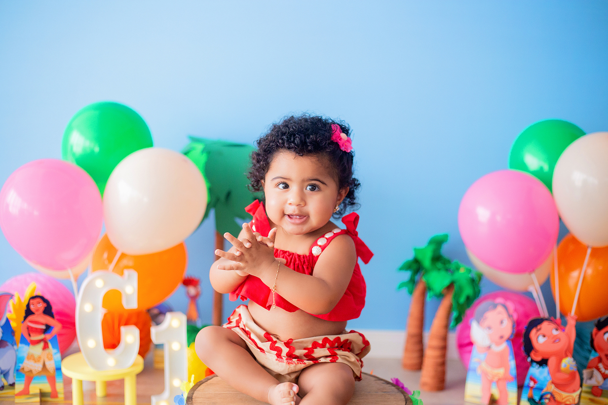 acompanhamento mensal de bebe caxias do sul figurino cenario tematico  personagem foto infantil serra gaucha fotografia familia mundo azul rosa ensaio fotografico crianca newborn baby menino menina smash the cake esmague o bolo banheira urso circo