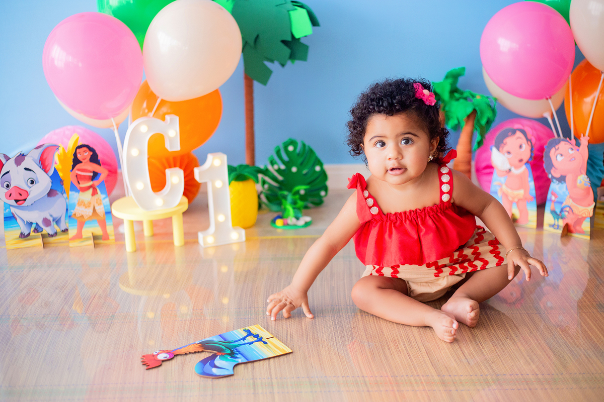 acompanhamento mensal de bebe caxias do sul figurino cenario tematico  personagem foto infantil serra gaucha fotografia familia mundo azul rosa ensaio fotografico crianca newborn baby menino menina smash the cake esmague o bolo banheira urso circo
