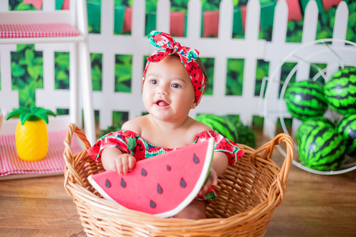acompanhamento mensal de bebe caxias do sul figurino cenario tematico  personagem foto infantil serra gaucha fotografia familia mundo azul rosa ensaio fotografico crianca newborn baby menino menina smash the cake esmague o bolo banheira urso circo