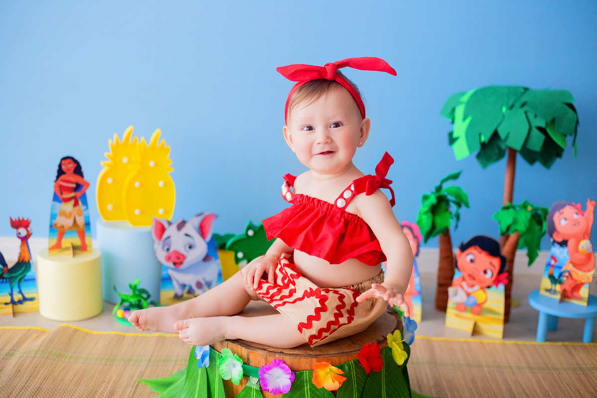 acompanhamento mensal de bebe caxias do sul figurino cenario tematico  personagem foto infantil serra gaucha fotografia familia mundo azul rosa ensaio fotografico crianca newborn baby menino menina smash the cake esmague o bolo banheira urso circo