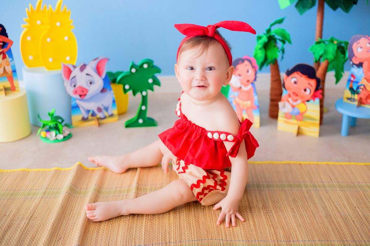 acompanhamento mensal de bebe caxias do sul figurino cenario tematico  personagem foto infantil serra gaucha fotografia familia mundo azul rosa ensaio fotografico crianca newborn baby menino menina smash the cake esmague o bolo banheira urso circo