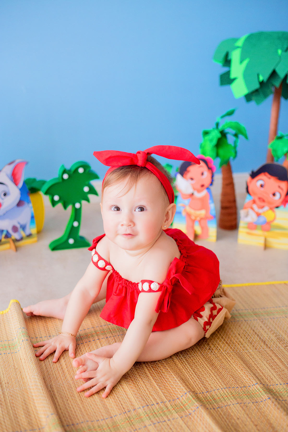 acompanhamento mensal de bebe caxias do sul figurino cenario tematico  personagem foto infantil serra gaucha fotografia familia mundo azul rosa ensaio fotografico crianca newborn baby menino menina smash the cake esmague o bolo banheira urso circo