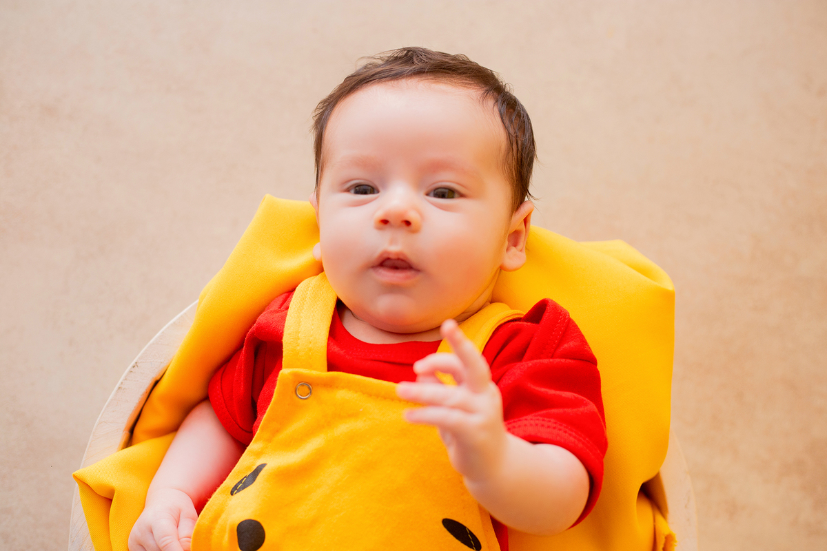 acompanhamento mensal de bebe caxias do sul figurino cenario tematico  personagem foto infantil serra gaucha fotografia familia mundo azul rosa ensaio fotografico crianca newborn baby menino menina smash the cake esmague o bolo banheira urso circo
