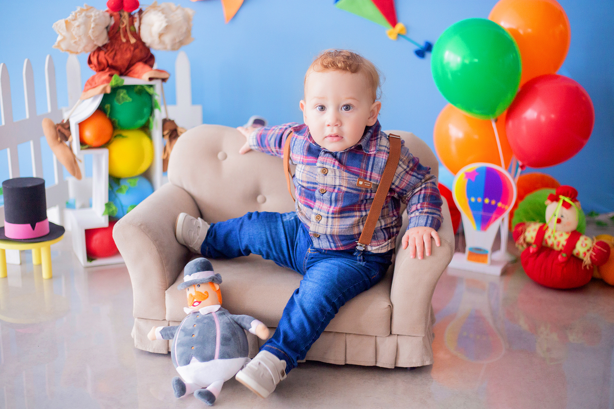 acompanhamento mensal de bebe caxias do sul figurino cenario tematico  personagem foto infantil serra gaucha fotografia familia mundo azul rosa ensaio fotografico crianca newborn baby menino menina smash the cake esmague o bolo banheira urso circo
