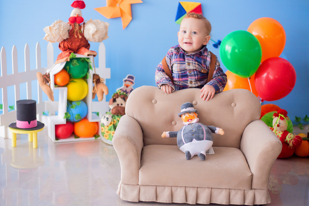acompanhamento mensal de bebe caxias do sul figurino cenario tematico  personagem foto infantil serra gaucha fotografia familia mundo azul rosa ensaio fotografico crianca newborn baby menino menina smash the cake esmague o bolo banheira urso circo