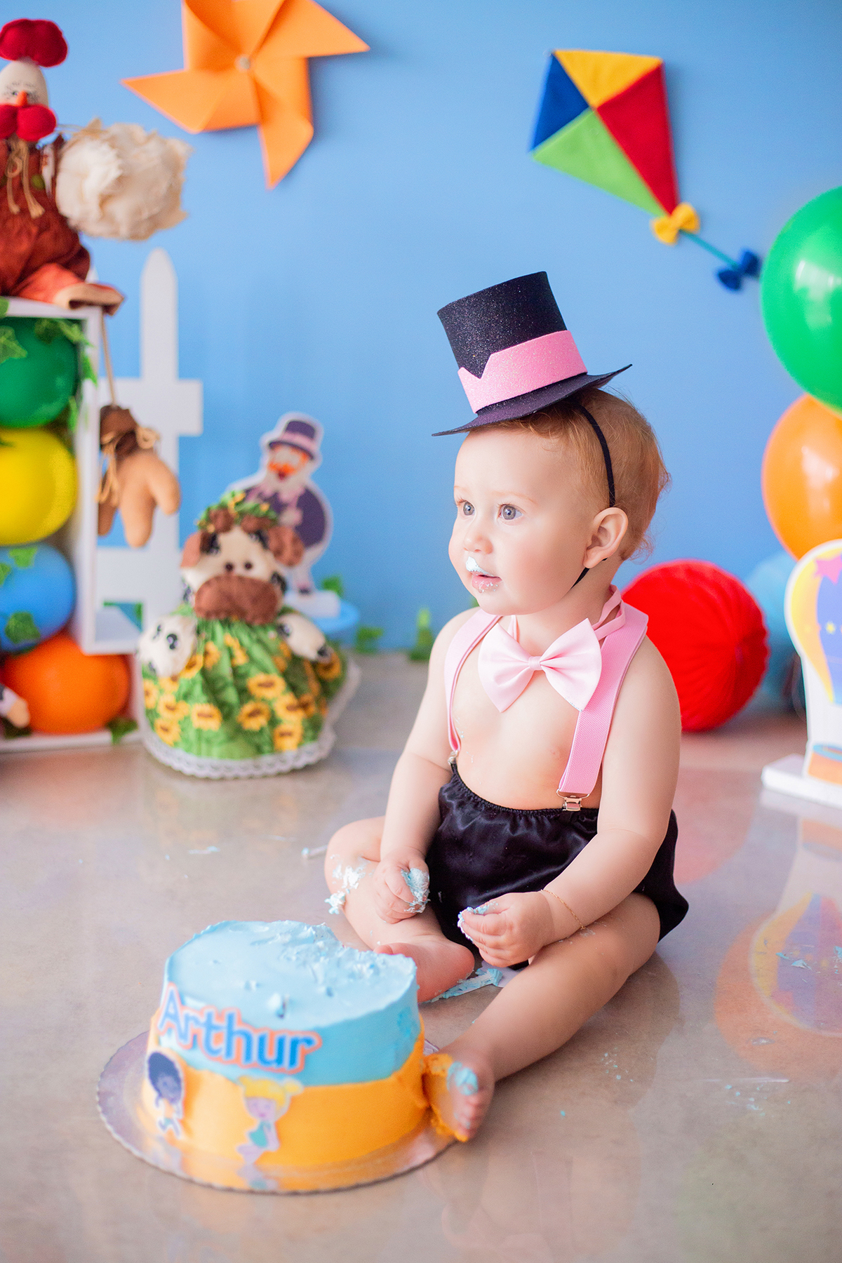 acompanhamento mensal de bebe caxias do sul figurino cenario tematico  personagem foto infantil serra gaucha fotografia familia mundo azul rosa ensaio fotografico crianca newborn baby menino menina smash the cake esmague o bolo banheira urso circo