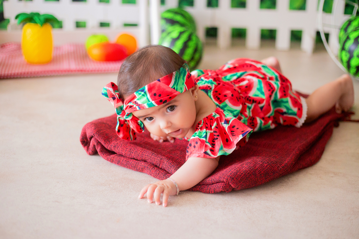 acompanhamento mensal de bebe caxias do sul figurino cenario tematico  personagem foto infantil serra gaucha fotografia familia mundo azul rosa ensaio fotografico crianca newborn baby menino menina smash the cake esmague o bolo banheira urso circo