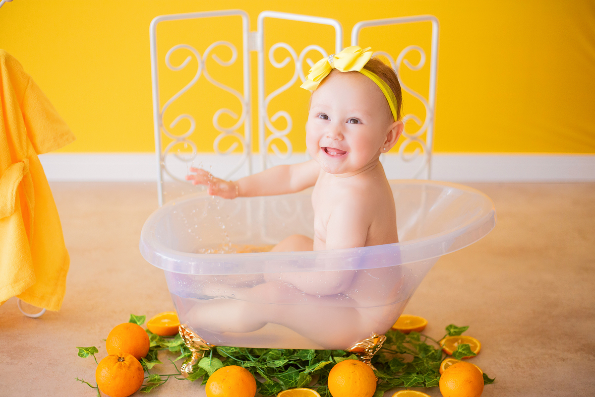 acompanhamento mensal de bebe caxias do sul figurino cenario tematico  personagem foto infantil serra gaucha fotografia familia mundo azul rosa ensaio fotografico crianca newborn baby menino menina smash the cake esmague o bolo banheira urso circo