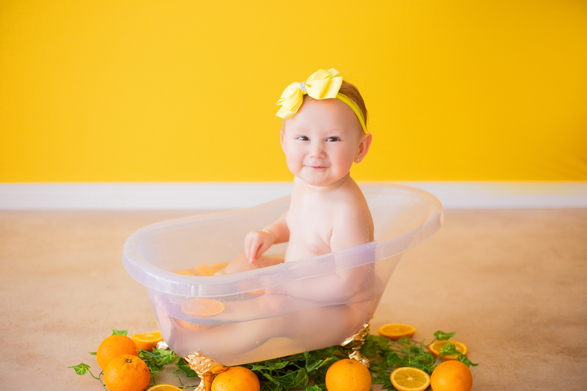 acompanhamento mensal de bebe caxias do sul figurino cenario tematico  personagem foto infantil serra gaucha fotografia familia mundo azul rosa ensaio fotografico crianca newborn baby menino menina smash the cake esmague o bolo banheira urso circo