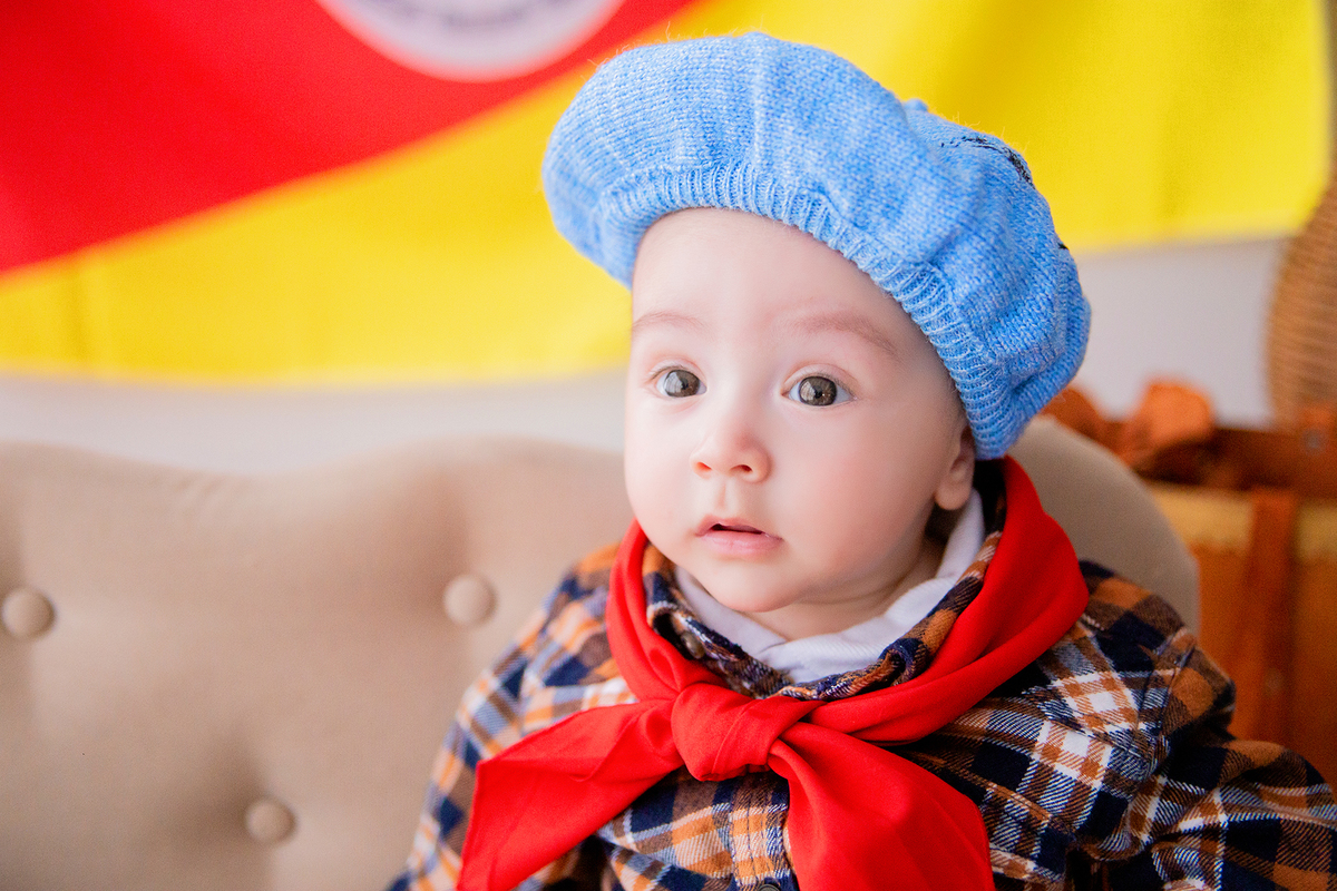 acompanhamento mensal de bebe caxias do sul figurino cenario tematico  personagem foto infantil serra gaucha fotografia familia mundo azul rosa ensaio fotografico crianca newborn baby menino menina smash the cake esmague o bolo banheira urso circo