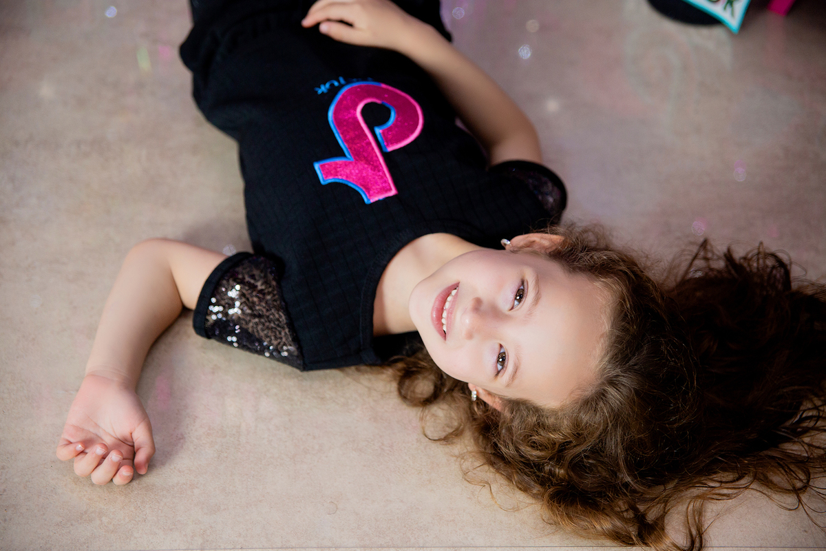 acompanhamento mensal de bebe caxias do sul figurino cenario tematico  personagem foto infantil serra gaucha fotografia familia mundo azul rosa ensaio fotografico crianca newborn baby menino menina smash the cake esmague o bolo banheira urso circo