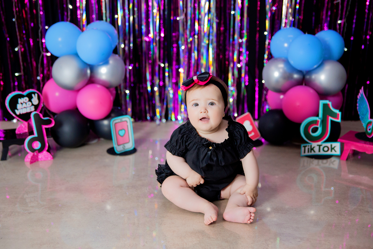 acompanhamento mensal de bebe caxias do sul figurino cenario tematico  personagem foto infantil serra gaucha fotografia familia mundo azul rosa ensaio fotografico crianca newborn baby menino menina smash the cake esmague o bolo banheira urso circo