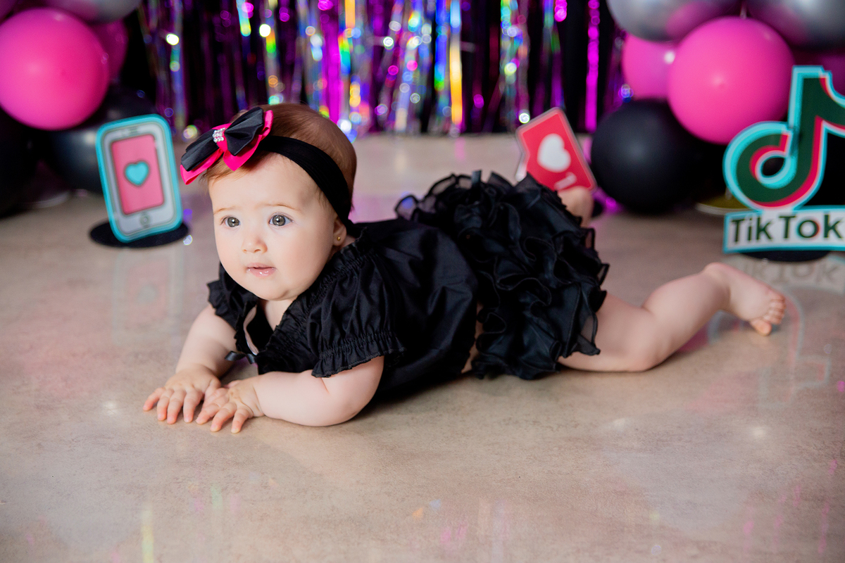 acompanhamento mensal de bebe caxias do sul figurino cenario tematico  personagem foto infantil serra gaucha fotografia familia mundo azul rosa ensaio fotografico crianca newborn baby menino menina smash the cake esmague o bolo banheira urso circo