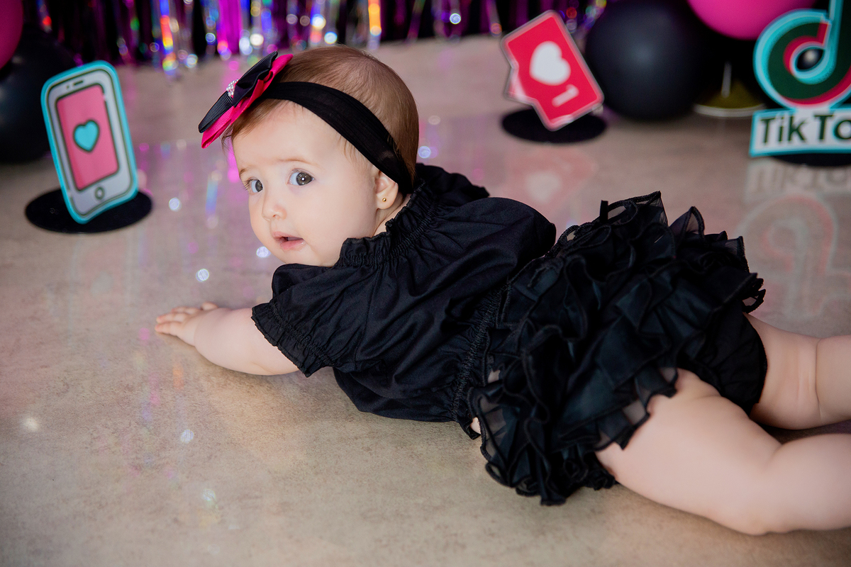 acompanhamento mensal de bebe caxias do sul figurino cenario tematico  personagem foto infantil serra gaucha fotografia familia mundo azul rosa ensaio fotografico crianca newborn baby menino menina smash the cake esmague o bolo banheira urso circo