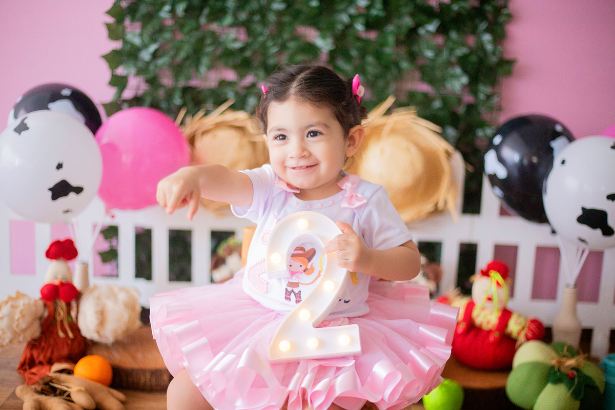 acompanhamento mensal de bebe caxias do sul figurino cenario tematico  personagem foto infantil serra gaucha fotografia familia mundo azul rosa ensaio fotografico crianca newborn baby menino menina smash the cake esmague o bolo banheira urso circo