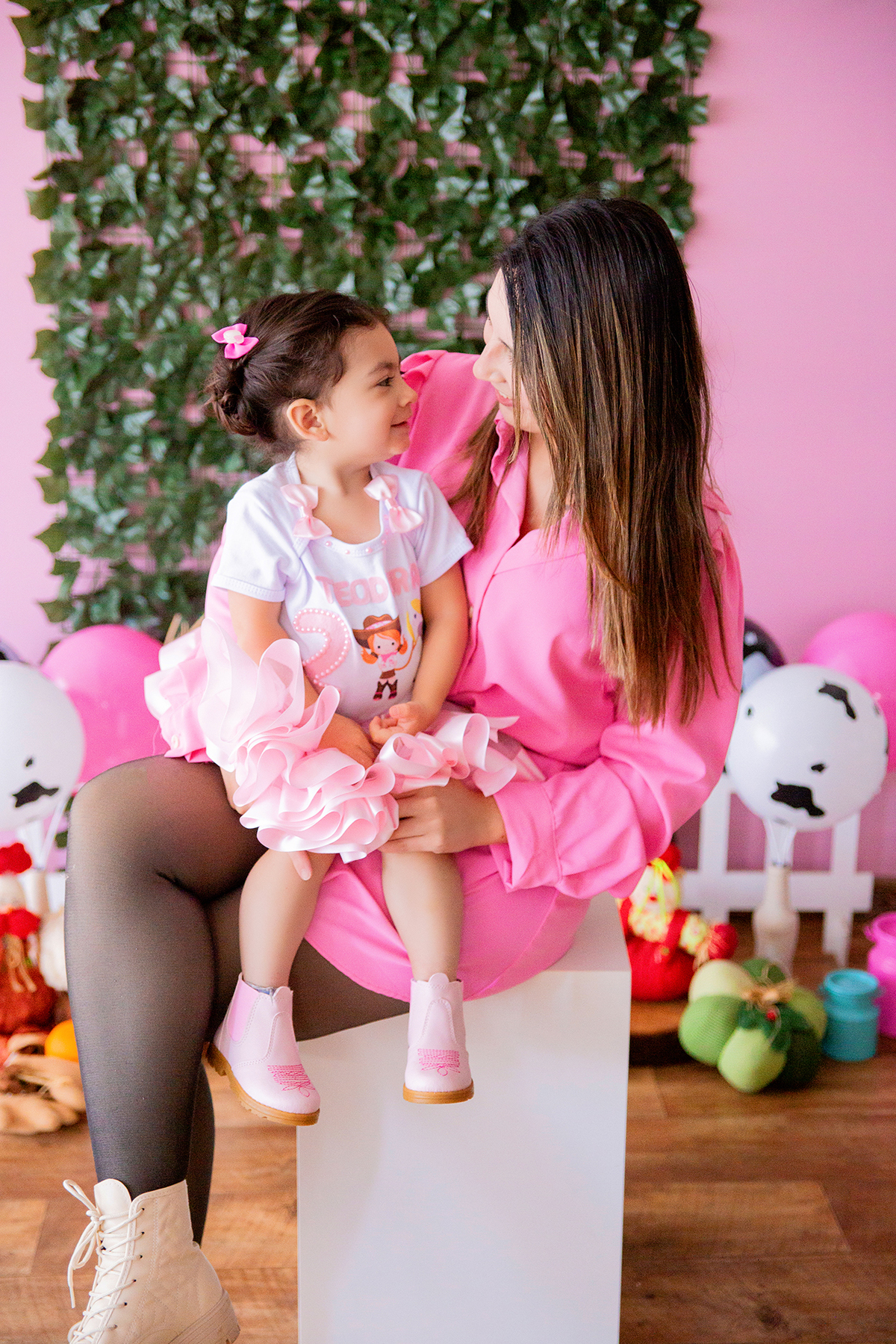 acompanhamento mensal de bebe caxias do sul figurino cenario tematico  personagem foto infantil serra gaucha fotografia familia mundo azul rosa ensaio fotografico crianca newborn baby menino menina smash the cake esmague o bolo banheira urso circo