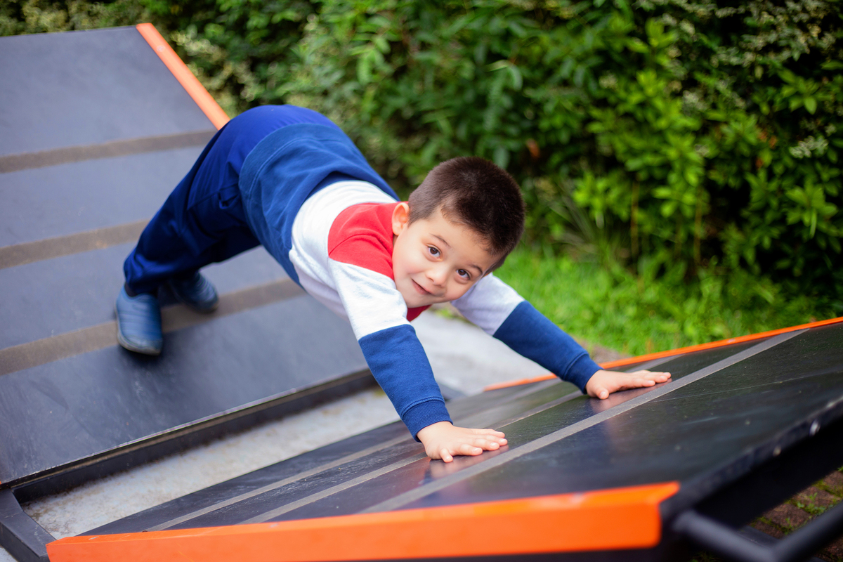 acompanhamento mensal de bebe caxias do sul figurino cenario tematico  personagem foto infantil serra gaucha fotografia familia mundo azul rosa ensaio fotografico crianca newborn baby menino menina smash the cake esmague o bolo banheira urso circo