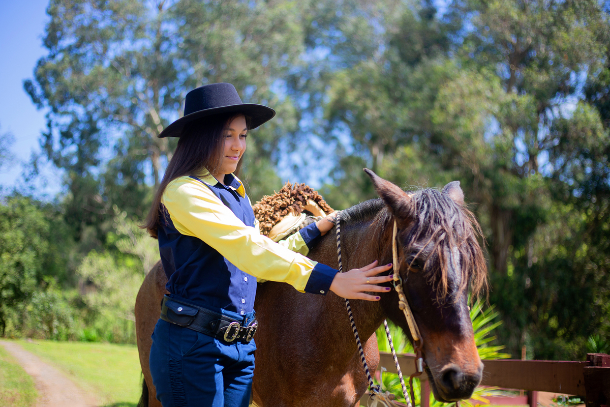 acompanhamento mensal de bebe caxias do sul figurino cenario tematico  personagem foto infantil serra gaucha fotografia familia mundo azul rosa ensaio fotografico crianca newborn baby menino menina smash the cake esmague o bolo banheira urso circo