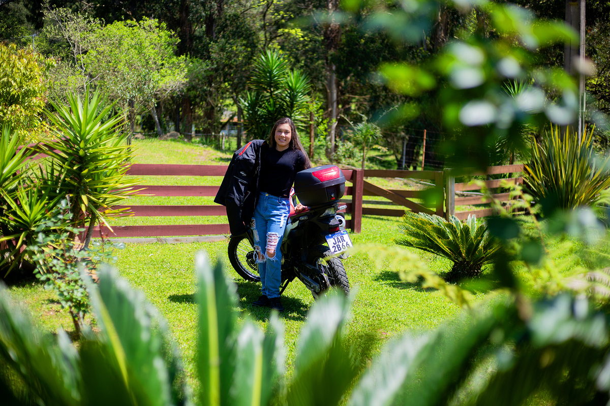 acompanhamento mensal de bebe caxias do sul figurino cenario tematico  personagem foto infantil serra gaucha fotografia familia mundo azul rosa ensaio fotografico crianca newborn baby menino menina smash the cake esmague o bolo banheira urso circo