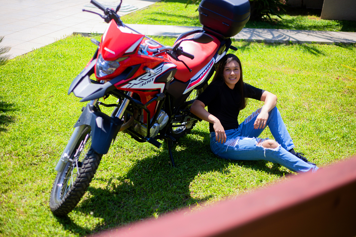 acompanhamento mensal de bebe caxias do sul figurino cenario tematico  personagem foto infantil serra gaucha fotografia familia mundo azul rosa ensaio fotografico crianca newborn baby menino menina smash the cake esmague o bolo banheira urso circo