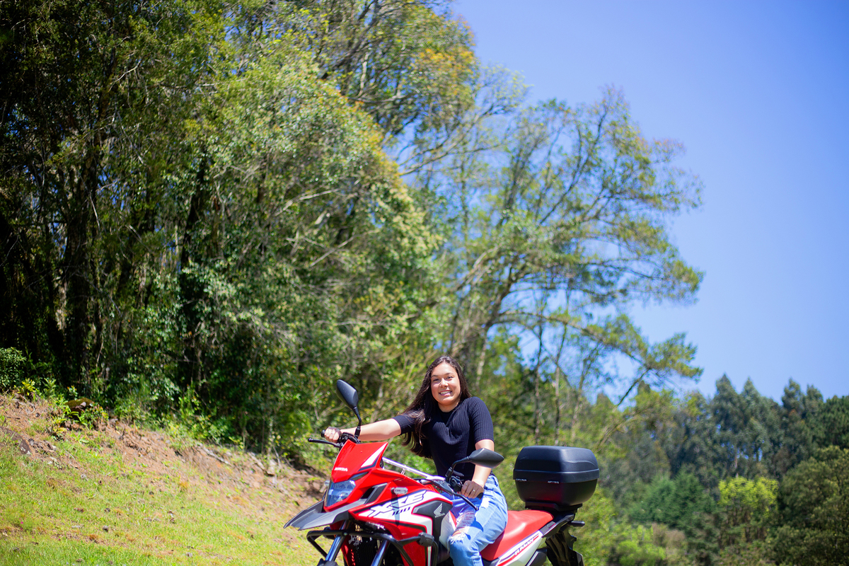 acompanhamento mensal de bebe caxias do sul figurino cenario tematico  personagem foto infantil serra gaucha fotografia familia mundo azul rosa ensaio fotografico crianca newborn baby menino menina smash the cake esmague o bolo banheira urso circo