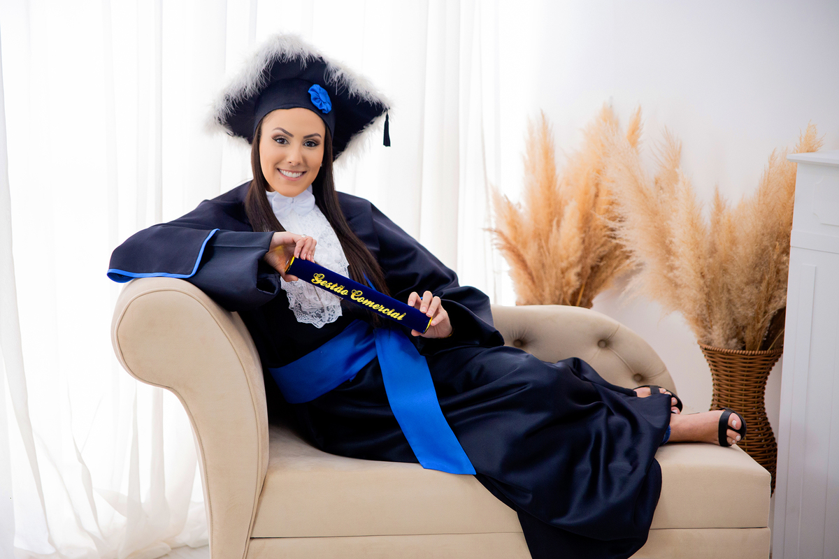 acompanhamento mensal de bebe caxias do sul figurino cenario tematico  personagem foto infantil serra gaucha fotografia familia mundo azul rosa ensaio fotografico crianca newborn baby menino menina smash the cake esmague o bolo banheira urso circo